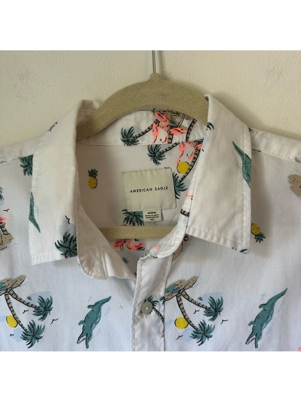 American Eagle Tropical Beach Flamingo Print White Short Sleeve Button Down M - Picture 5 of 7